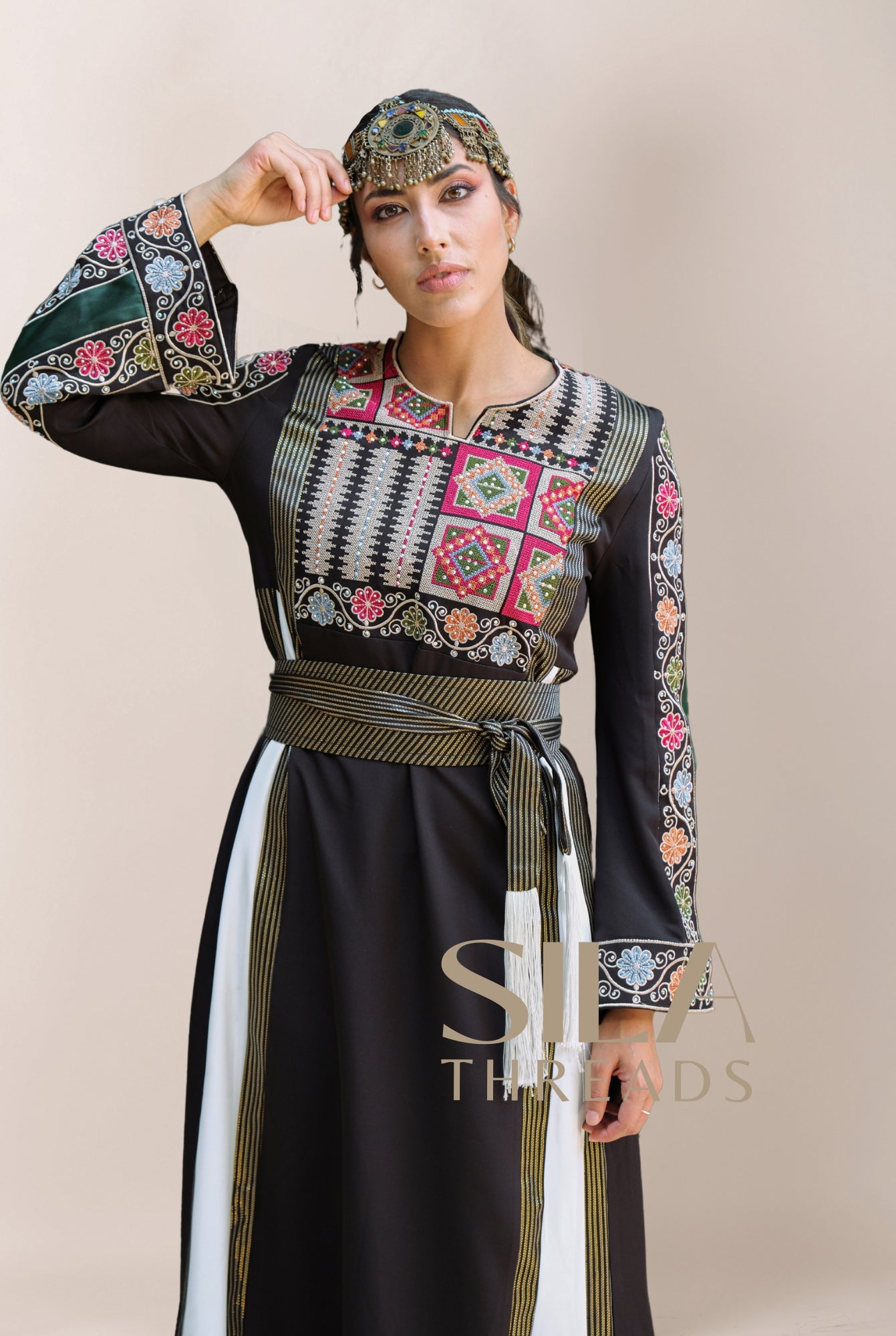 Asymmetric Palestinian Thobe | Thobe Ardi – Sila Threads